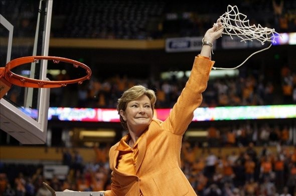 Legendary basketball coach Pat Summitt died